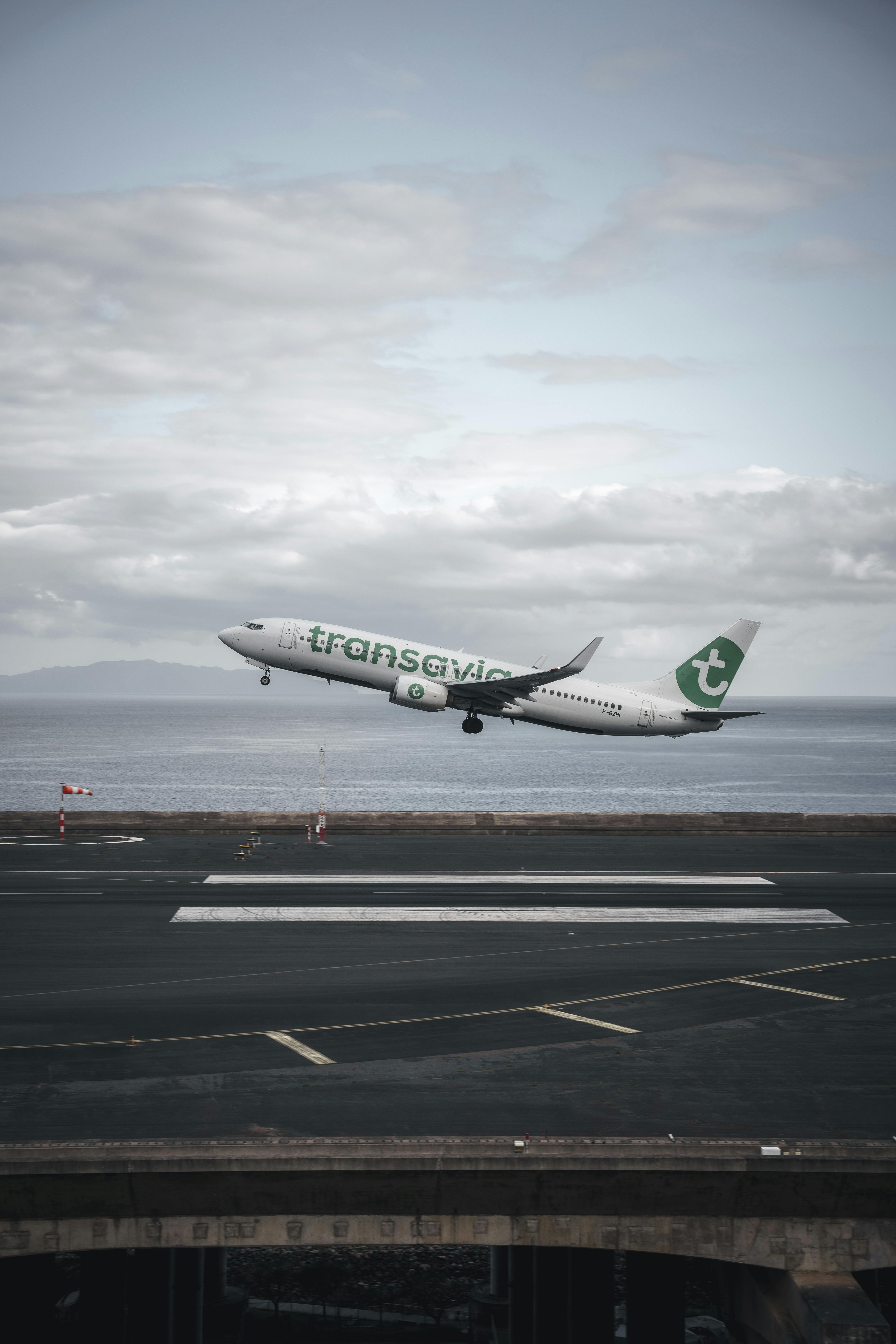 Airline Reservation & Ticket Sale